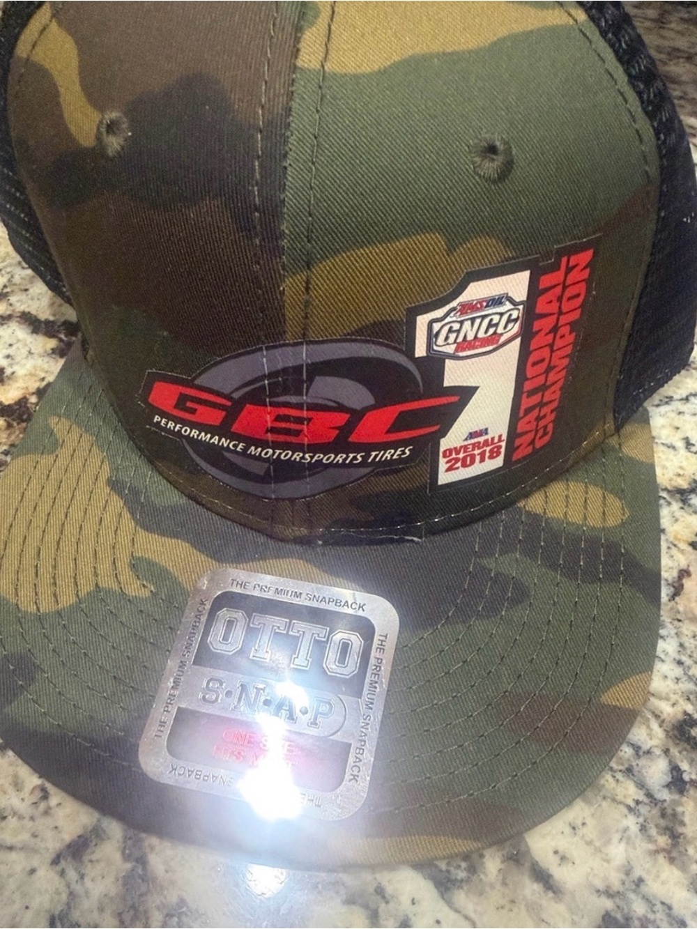 4 Hats/ 3 GBC POWERSPORTS TIRES MENS HATS + Nine2 mens hat CAMO
NEW . One size